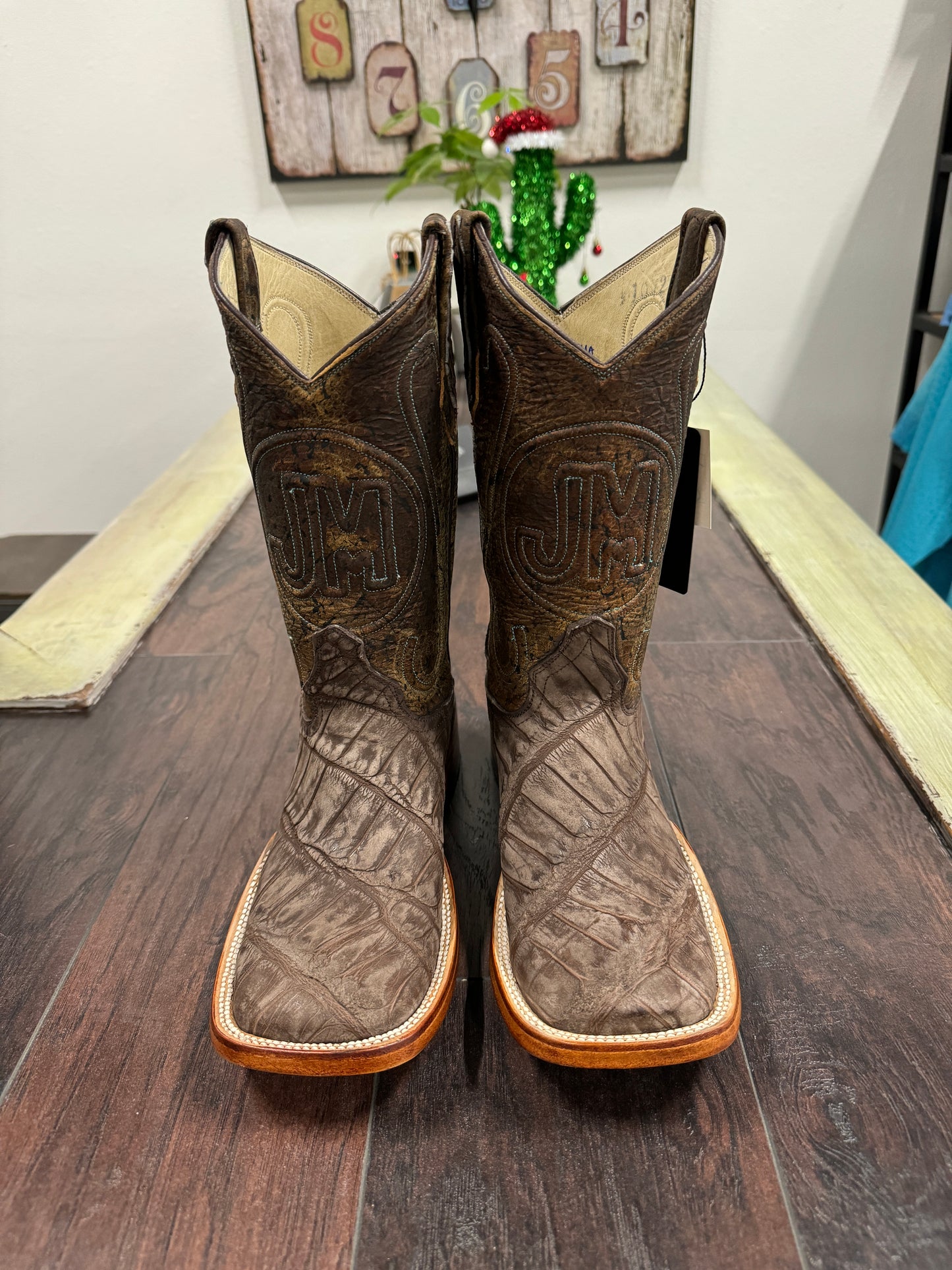 American Alligator- Rustic Brown