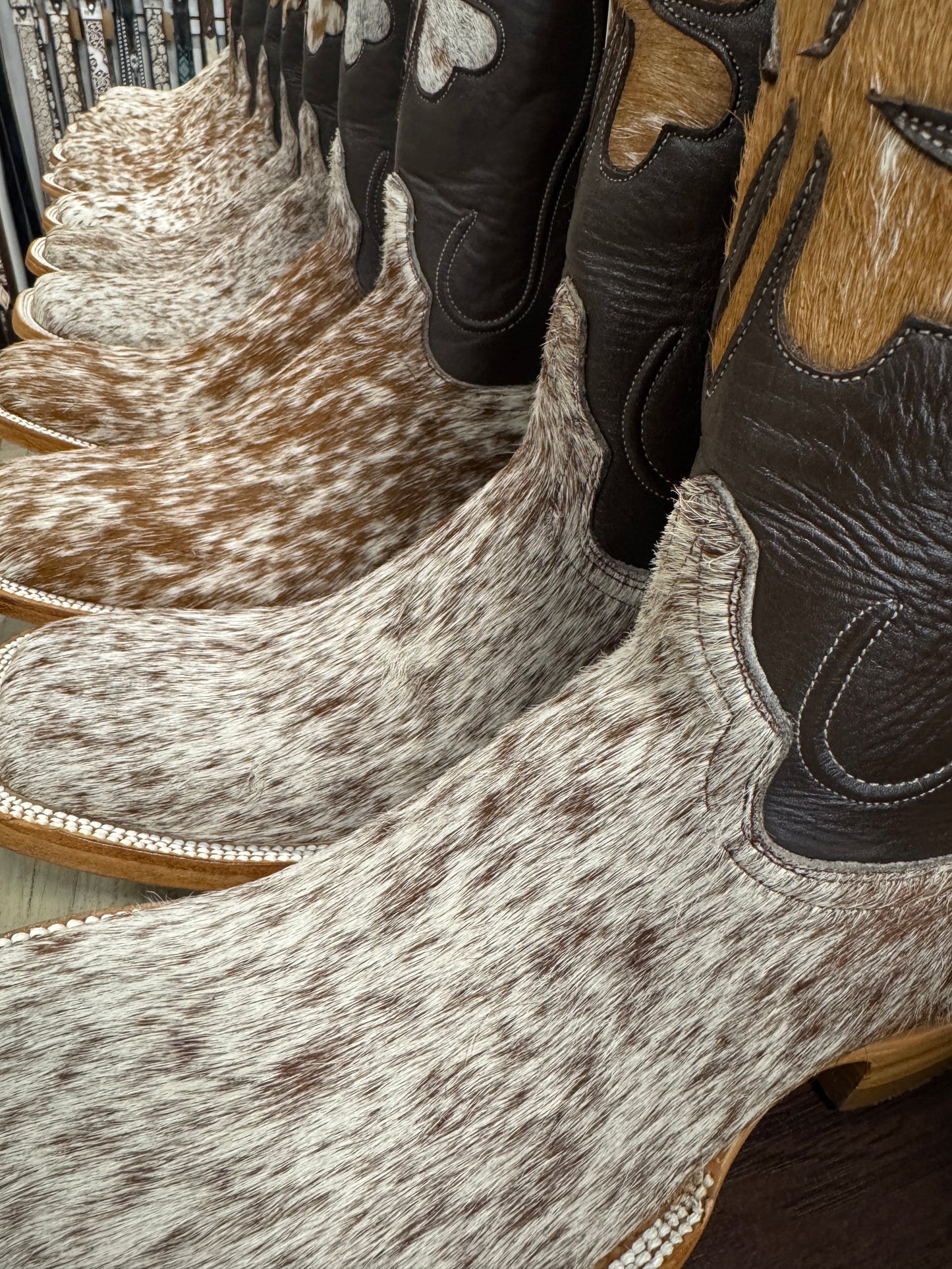 Cowhide br/wh