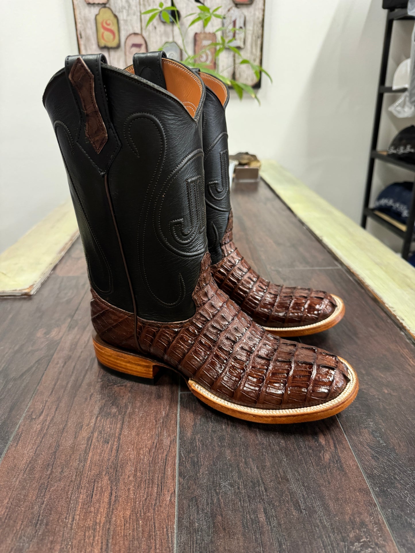 Caiman tail- Cigar round toe