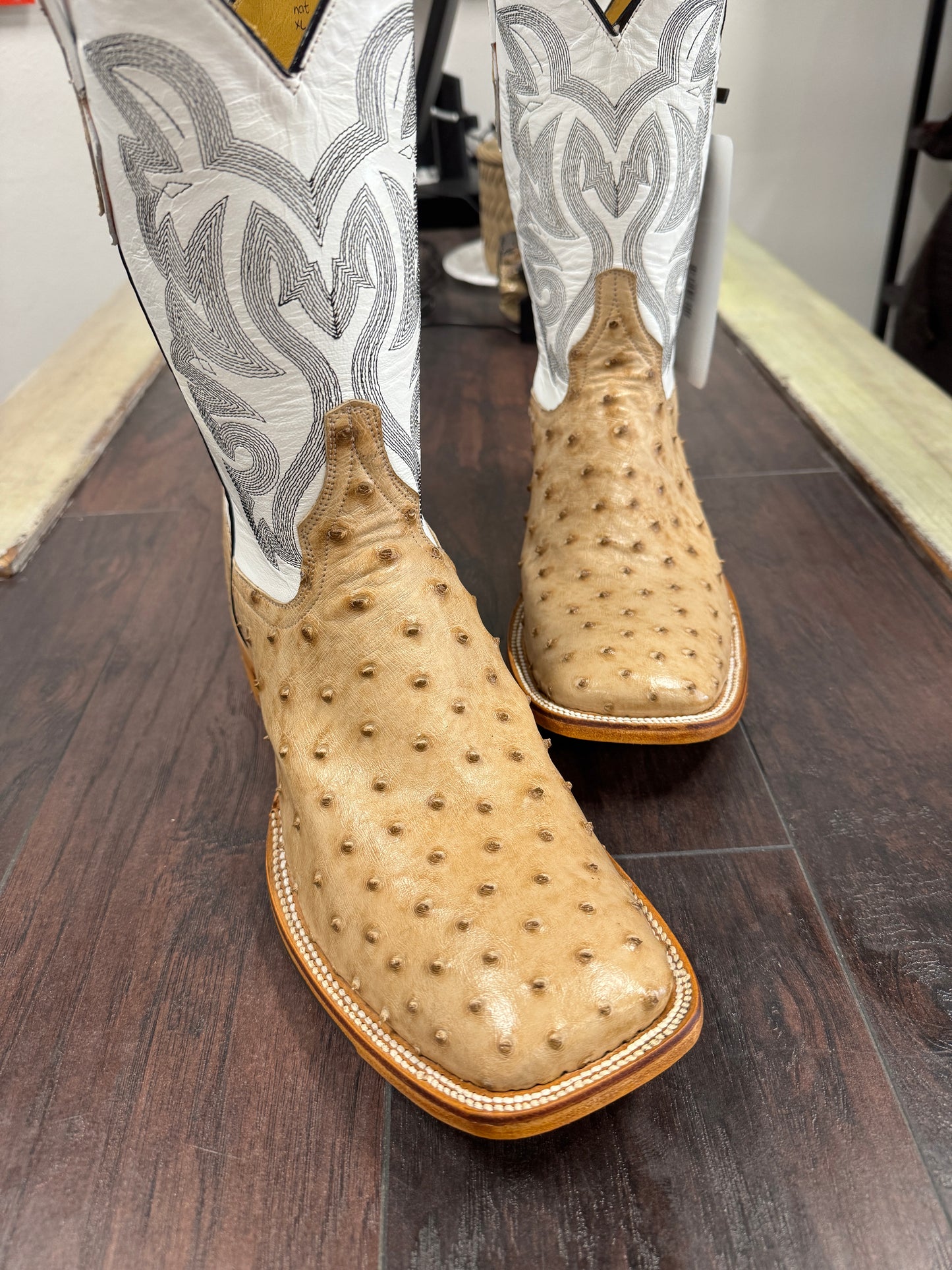 Tan Vintage Ostrich Hybrid Sole
