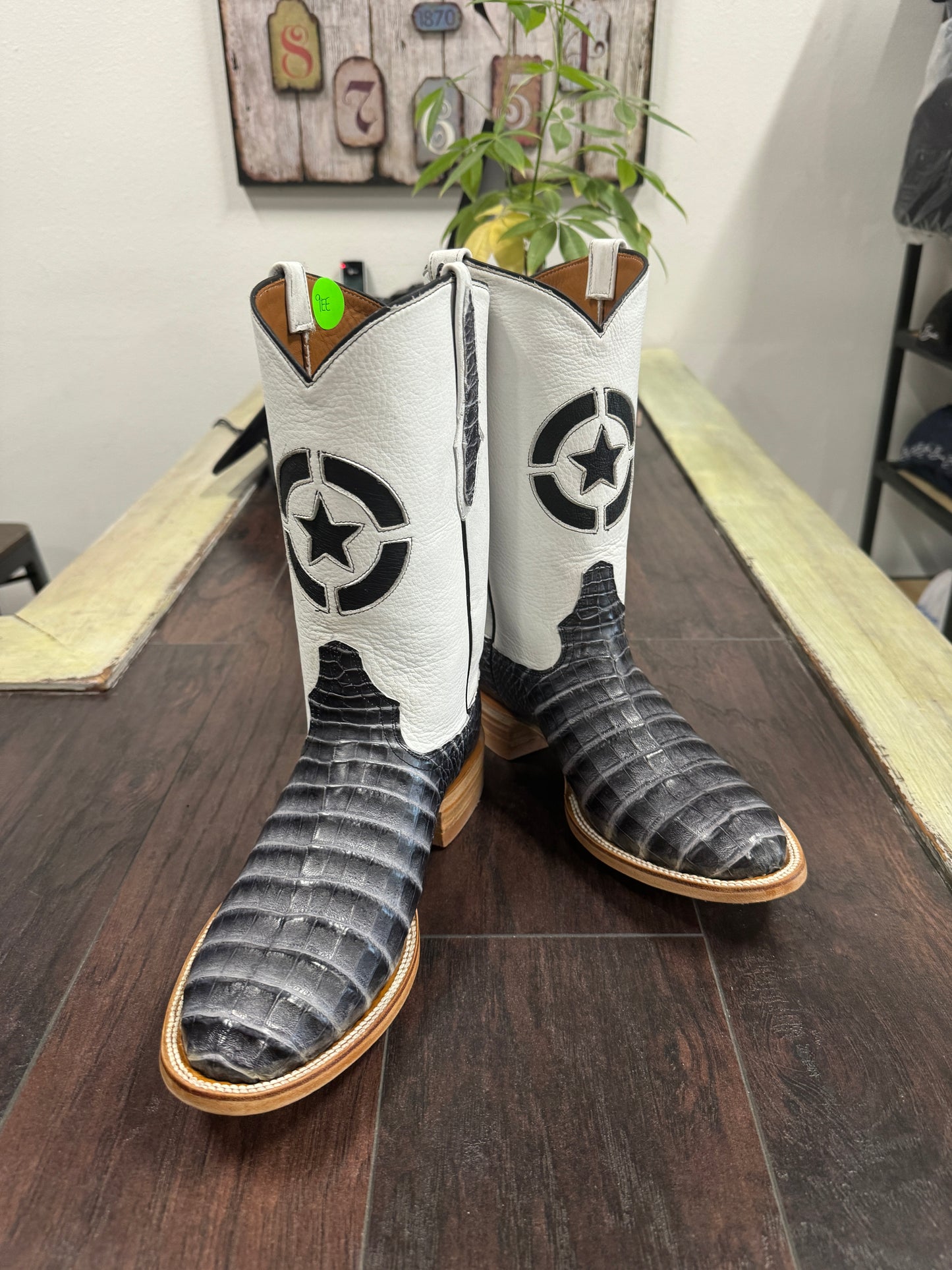 Caiman Belly- Blue black Roper