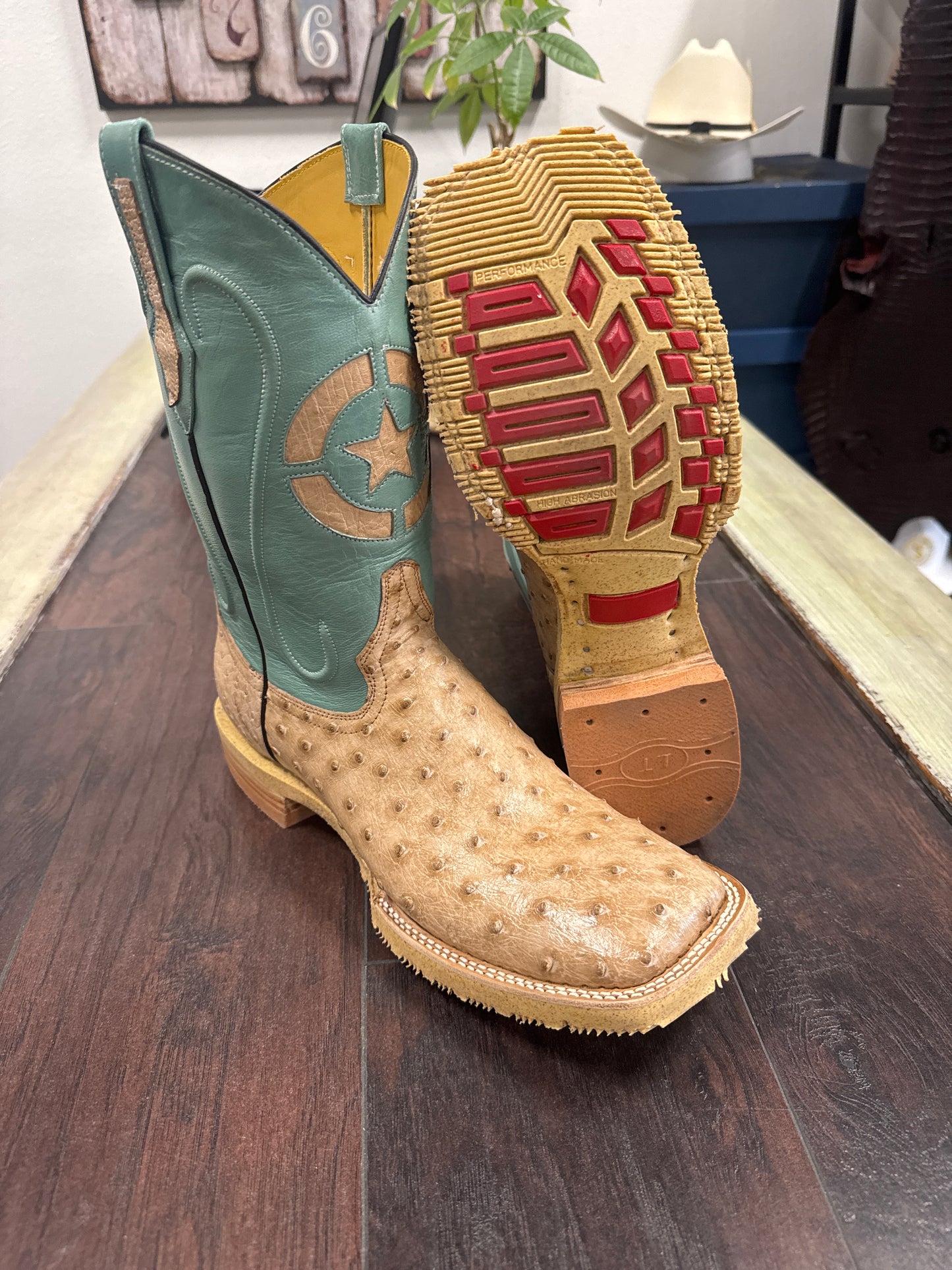 Ostrich Tan Vintage CS