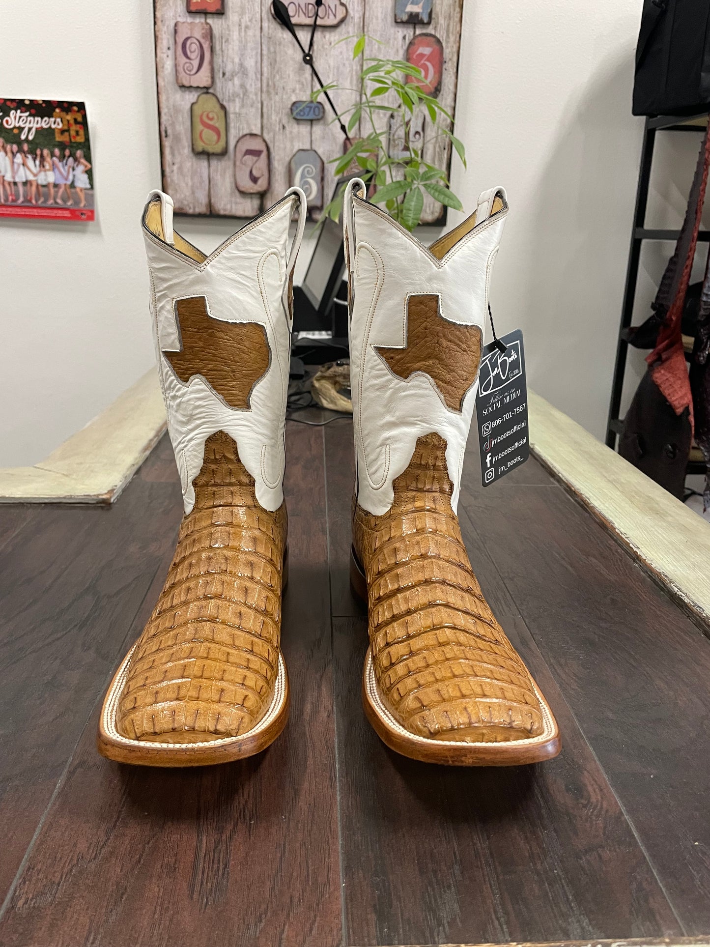Lomo de Caiman- Antique Saddle