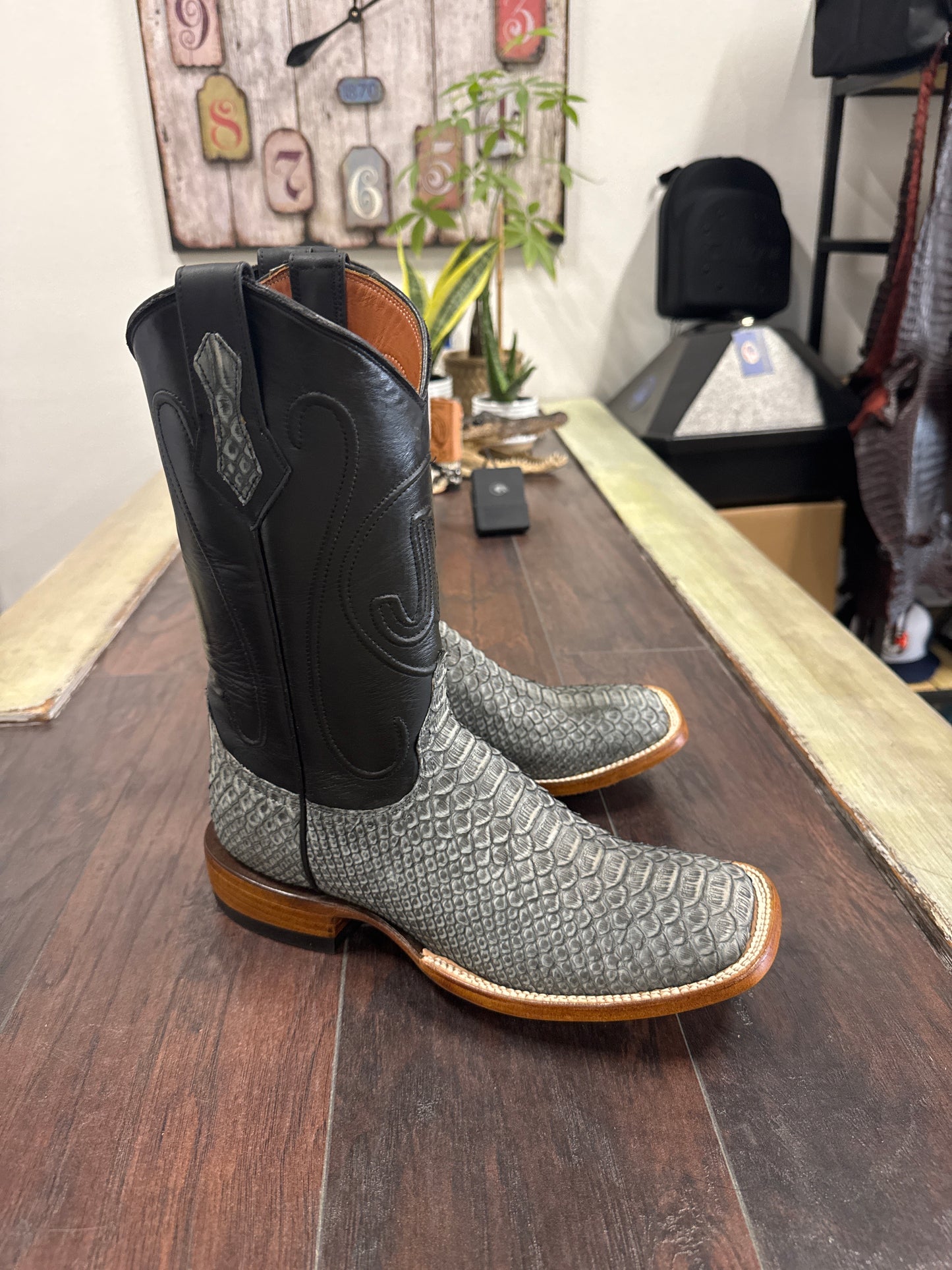 Python - Blue/Grey