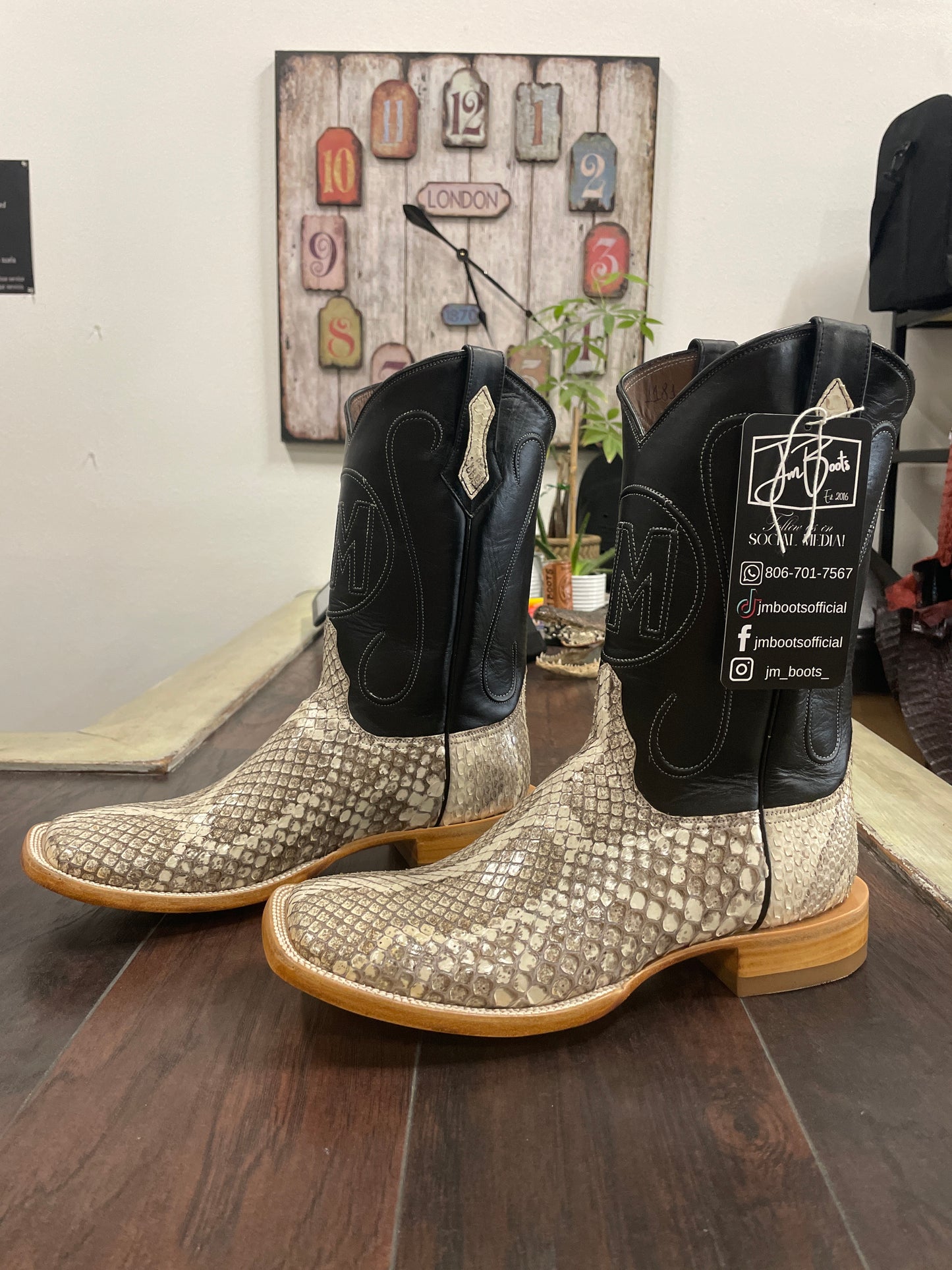 Natural- Python Back