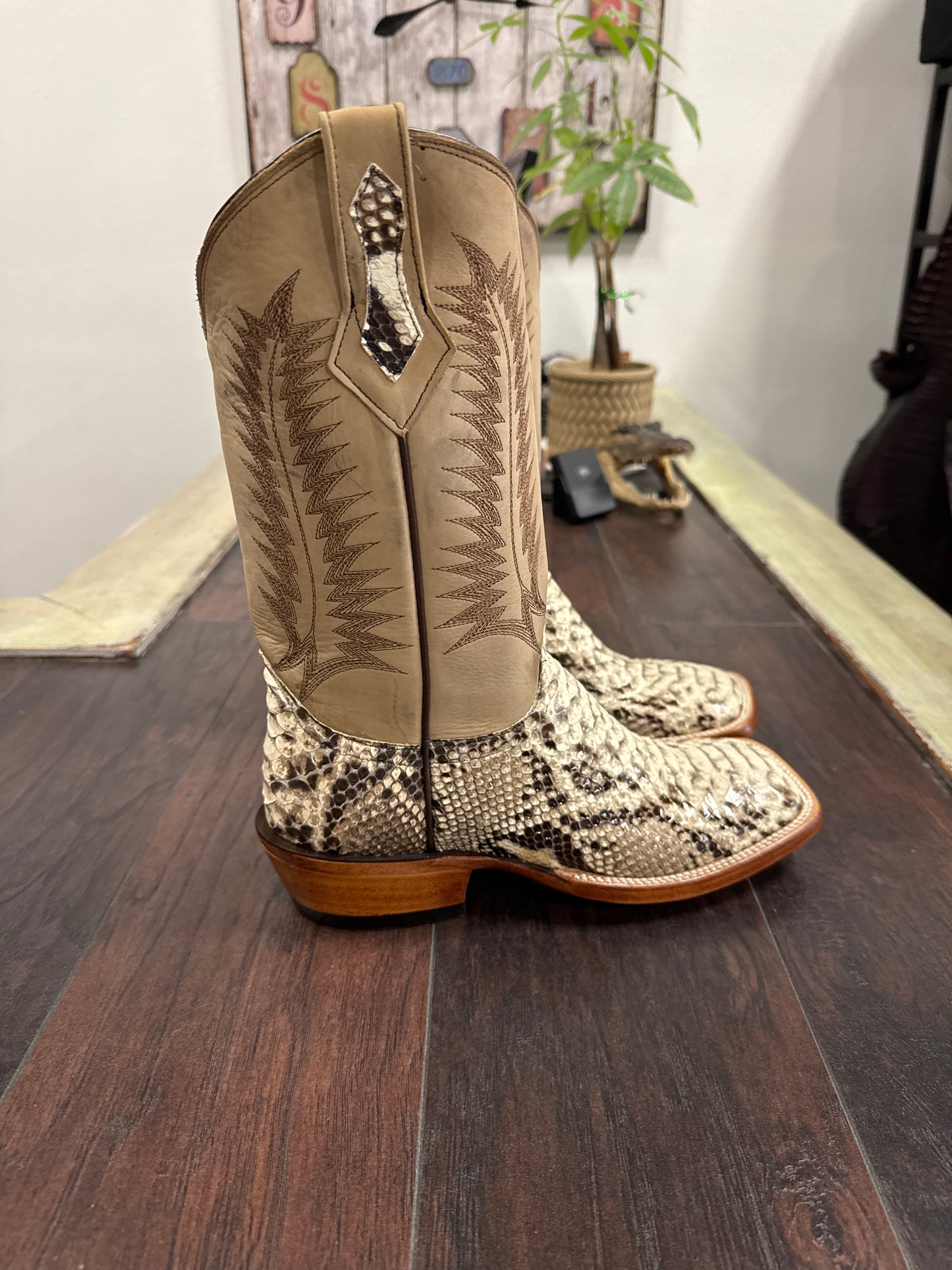 Python Natural- Riding heel