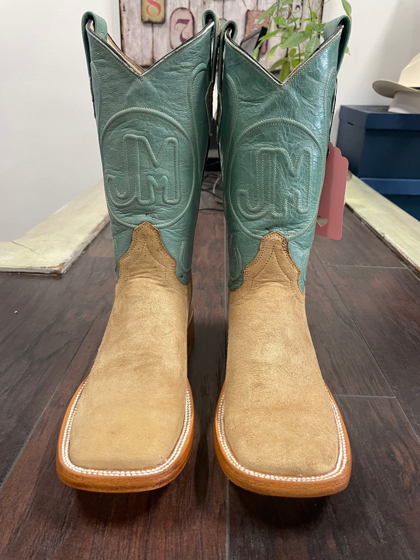 Ladies Roughout- Sand