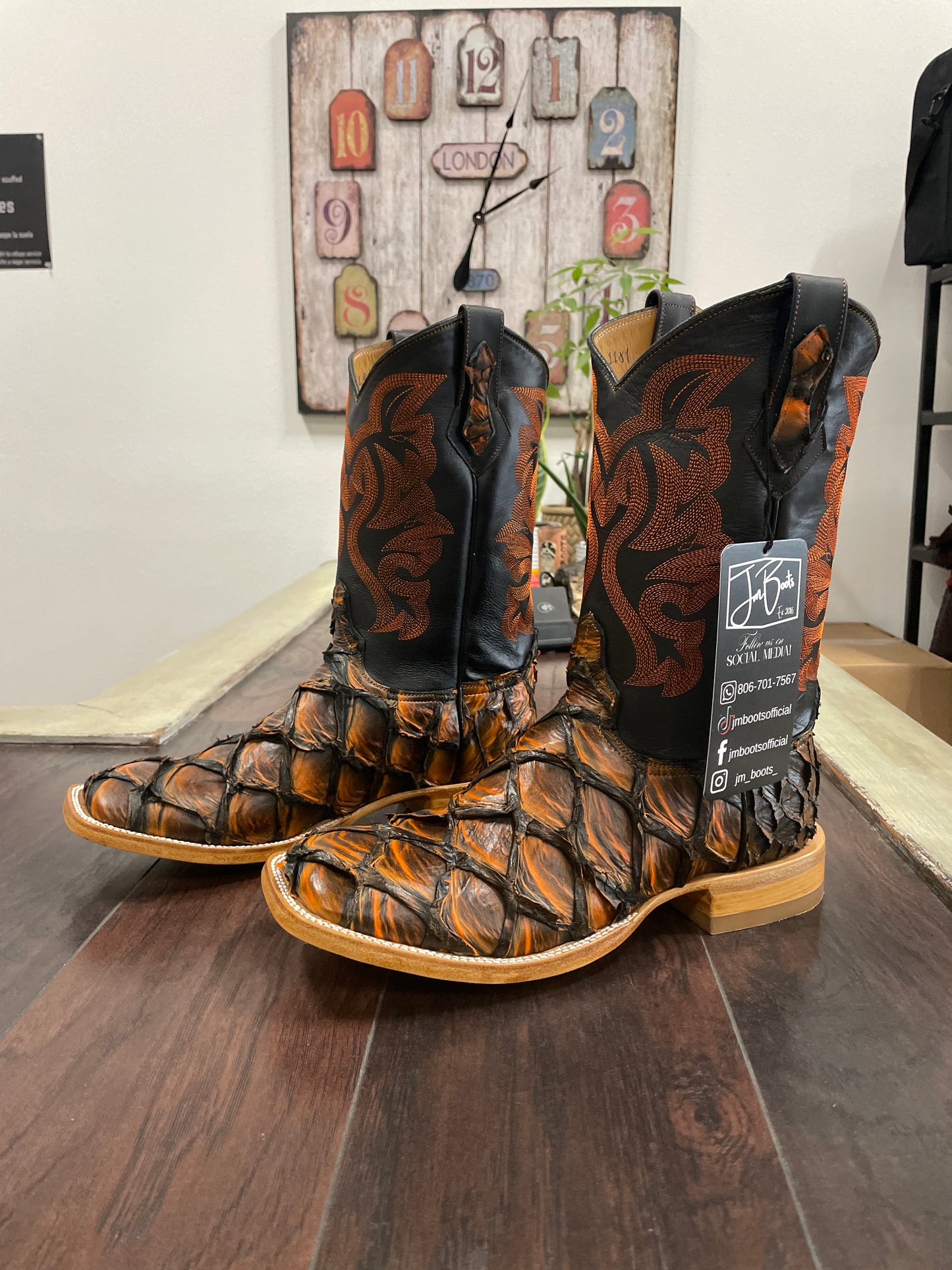 Pirarucu-Orange and Black