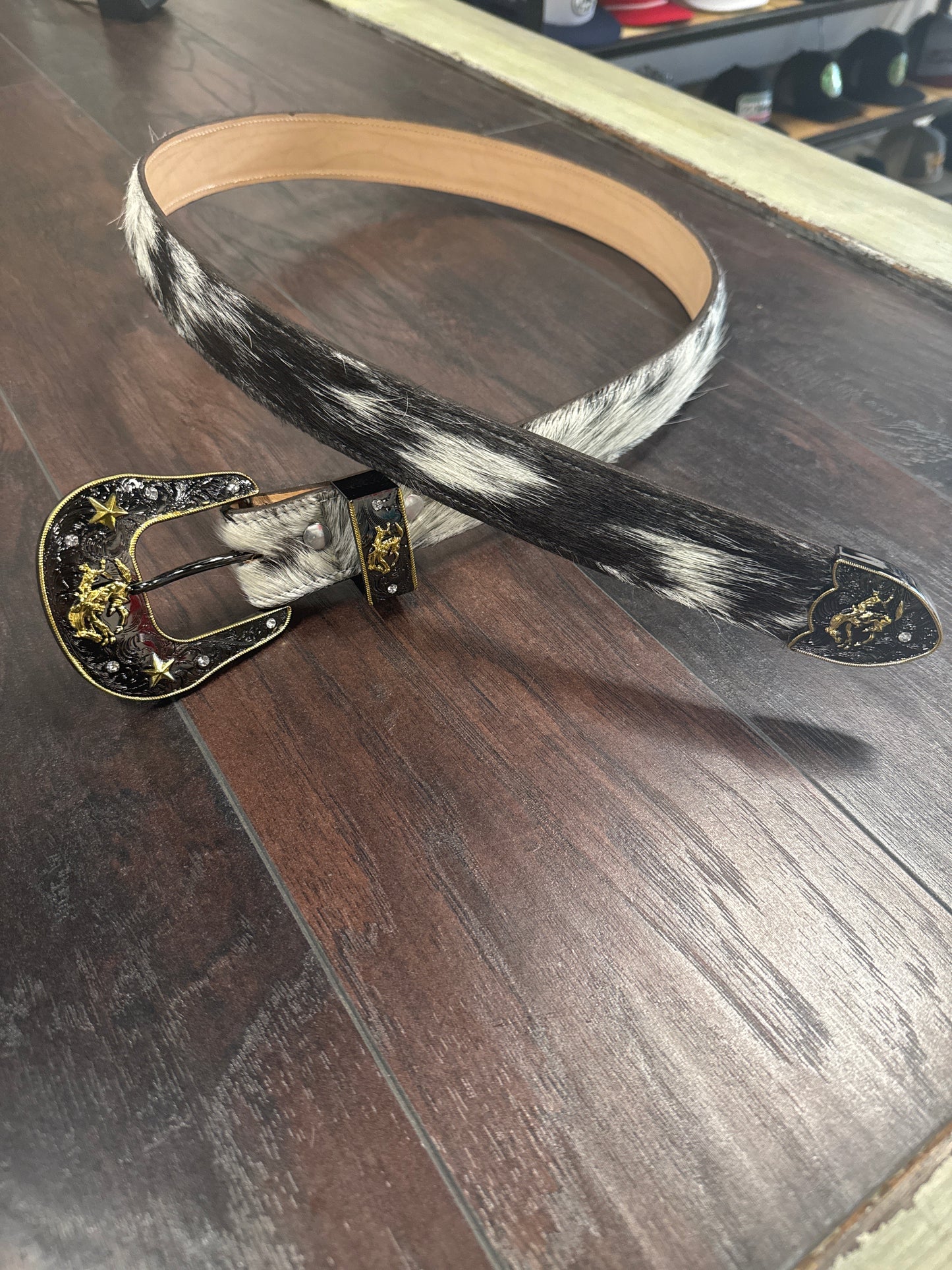 Belt Cowhide 1 1/2” width sz 42