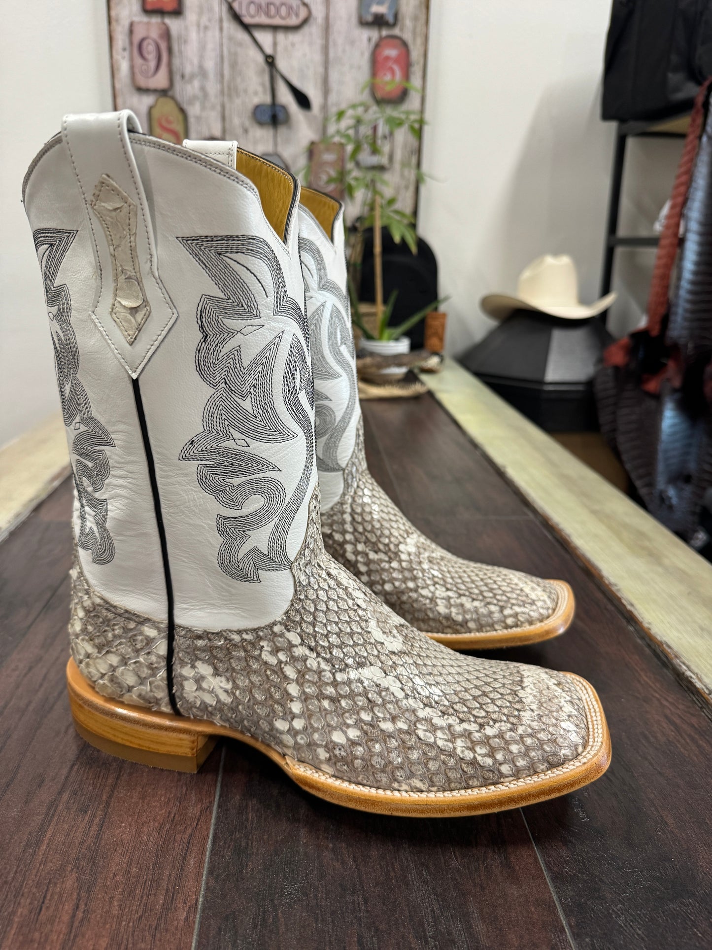 Natural- Python Back