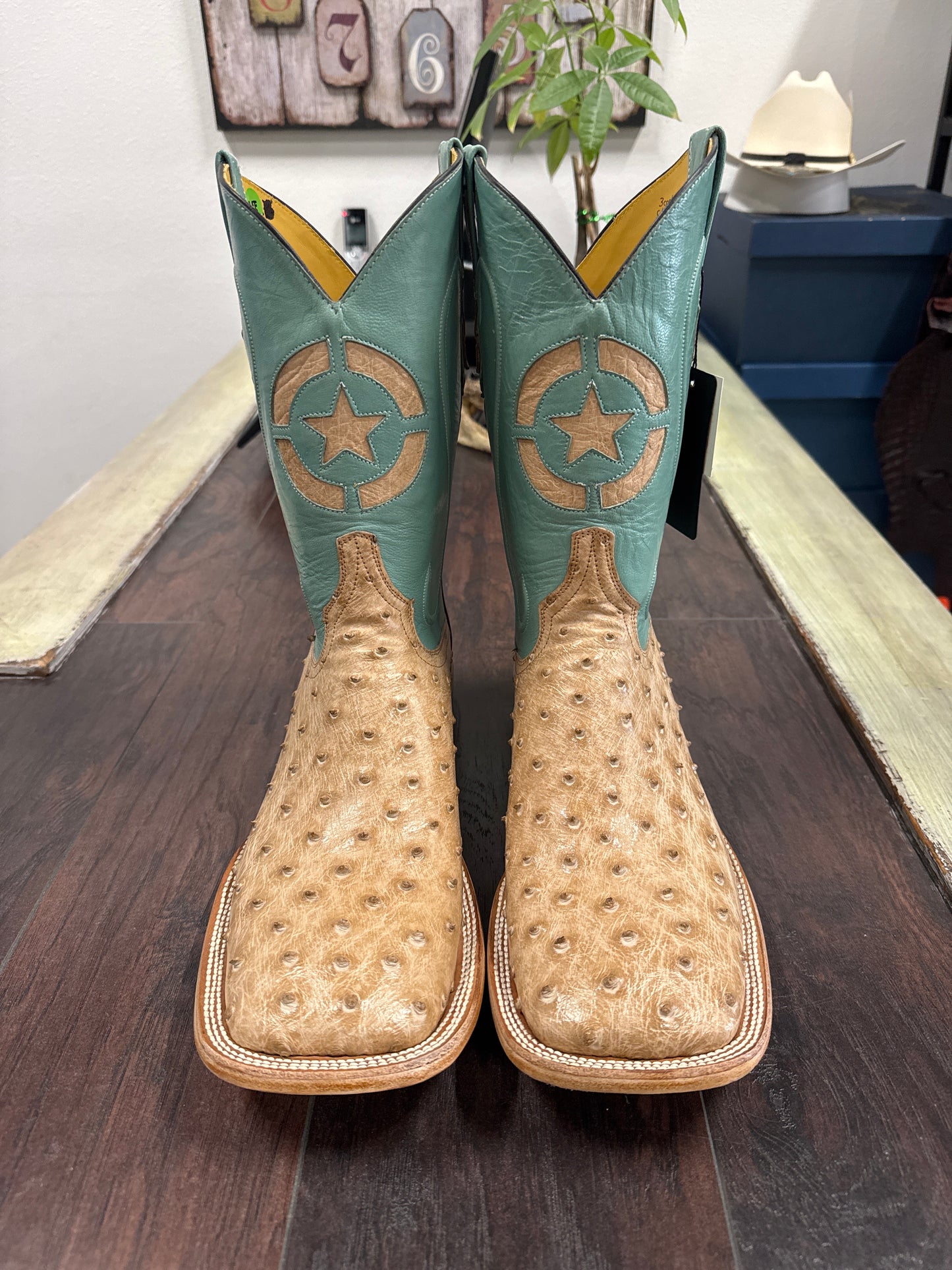 Ostrich Tan Vintage