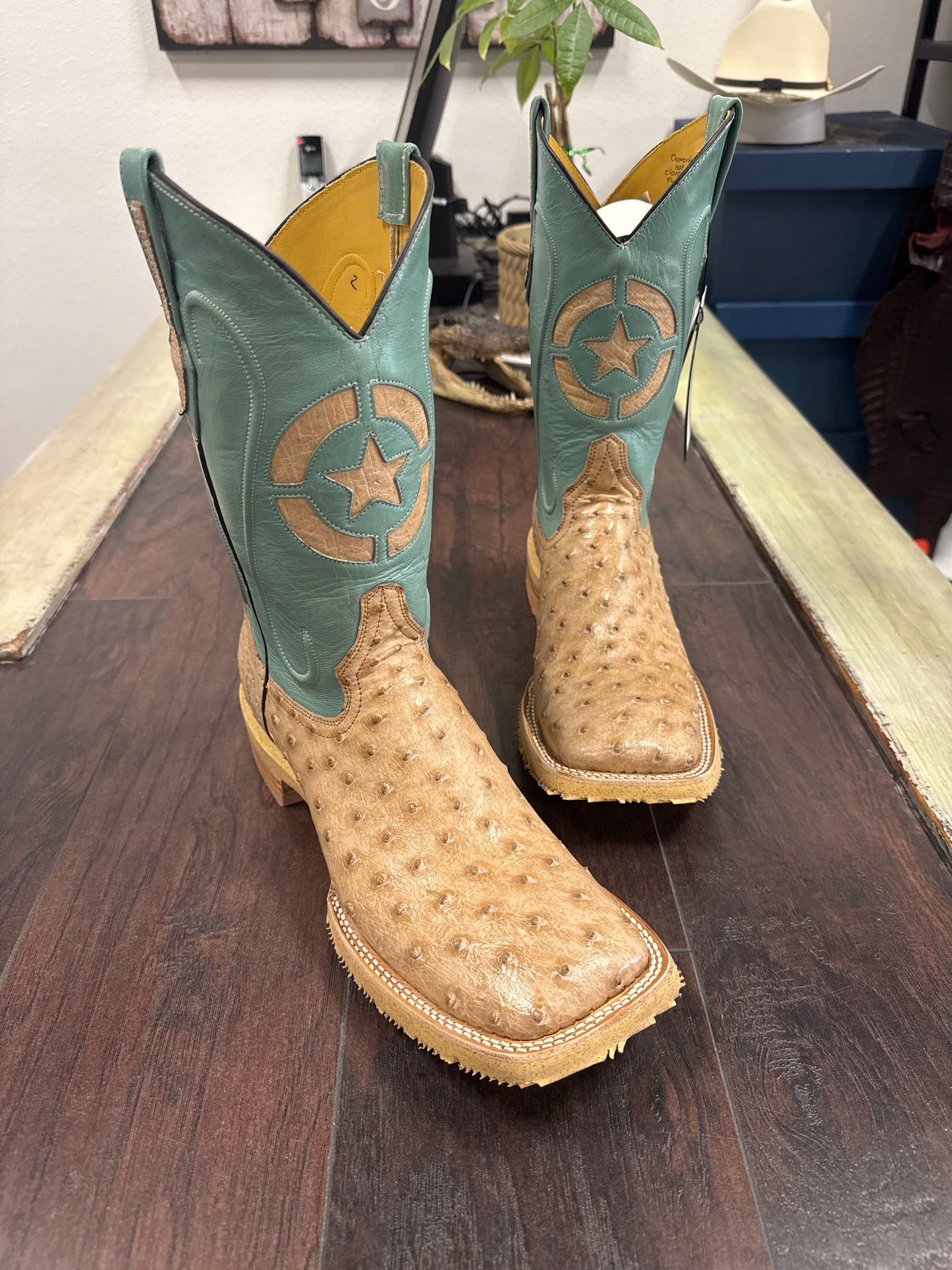 Ostrich Tan Vintage CS