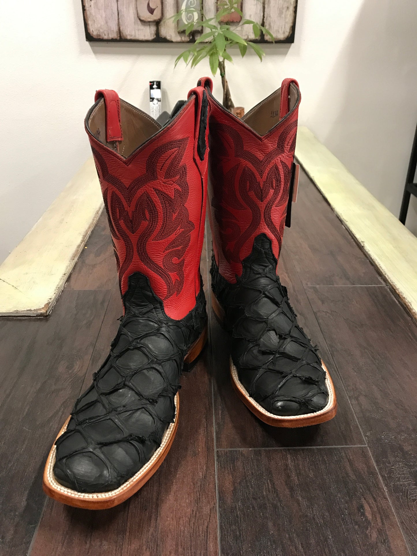 Justin toe-Matte black Pirarucu