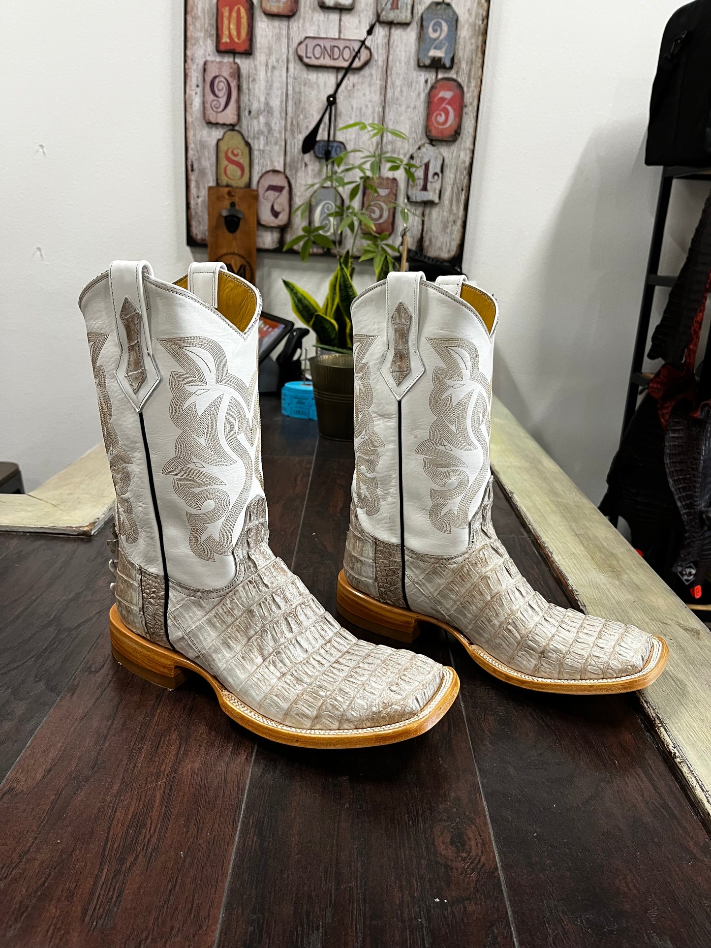 Cola de Caimán Volteada- Natural