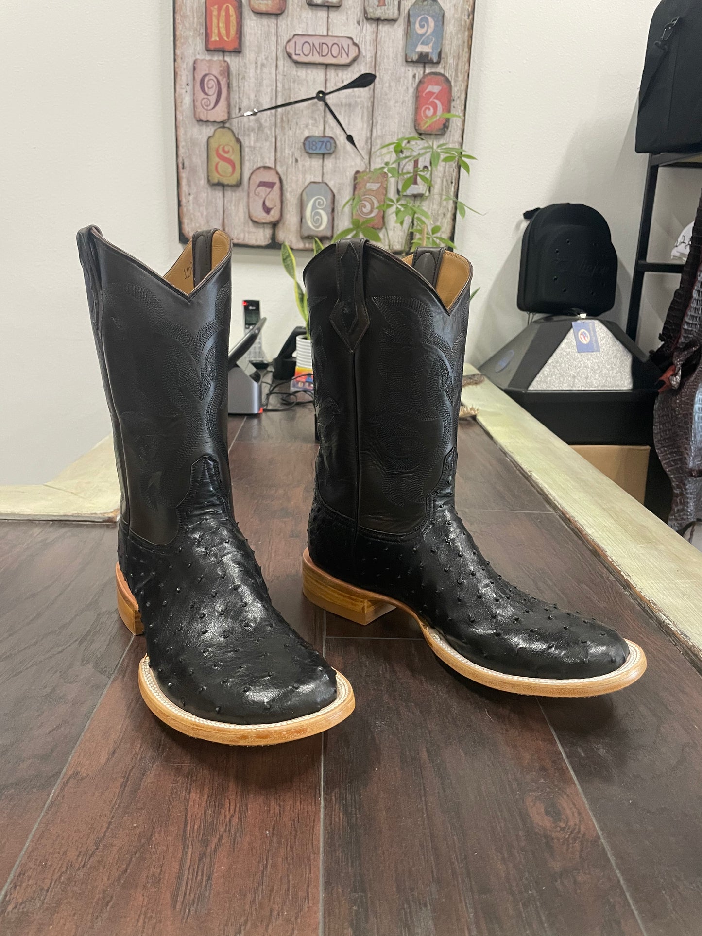 Black Ostrich- Round Toe
