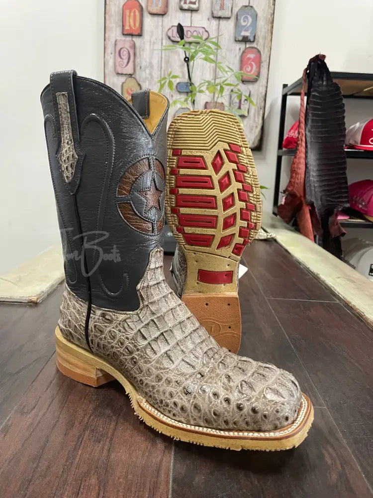 Caiman Hornback Natural Steel Toe - 9 D - Boots