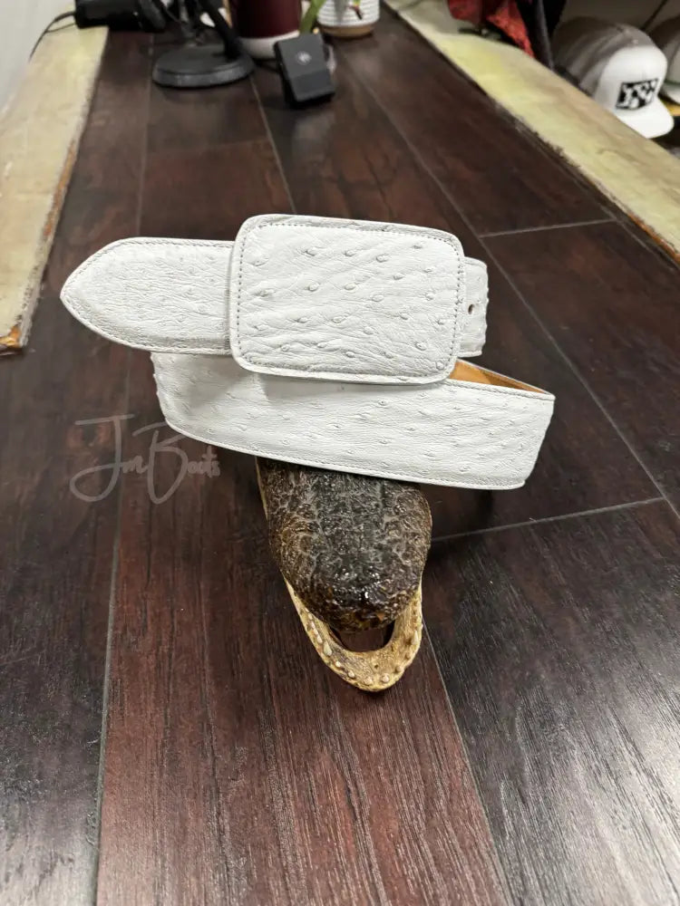 White Ostrich belt - 2’’- Sz 40 matching buckle