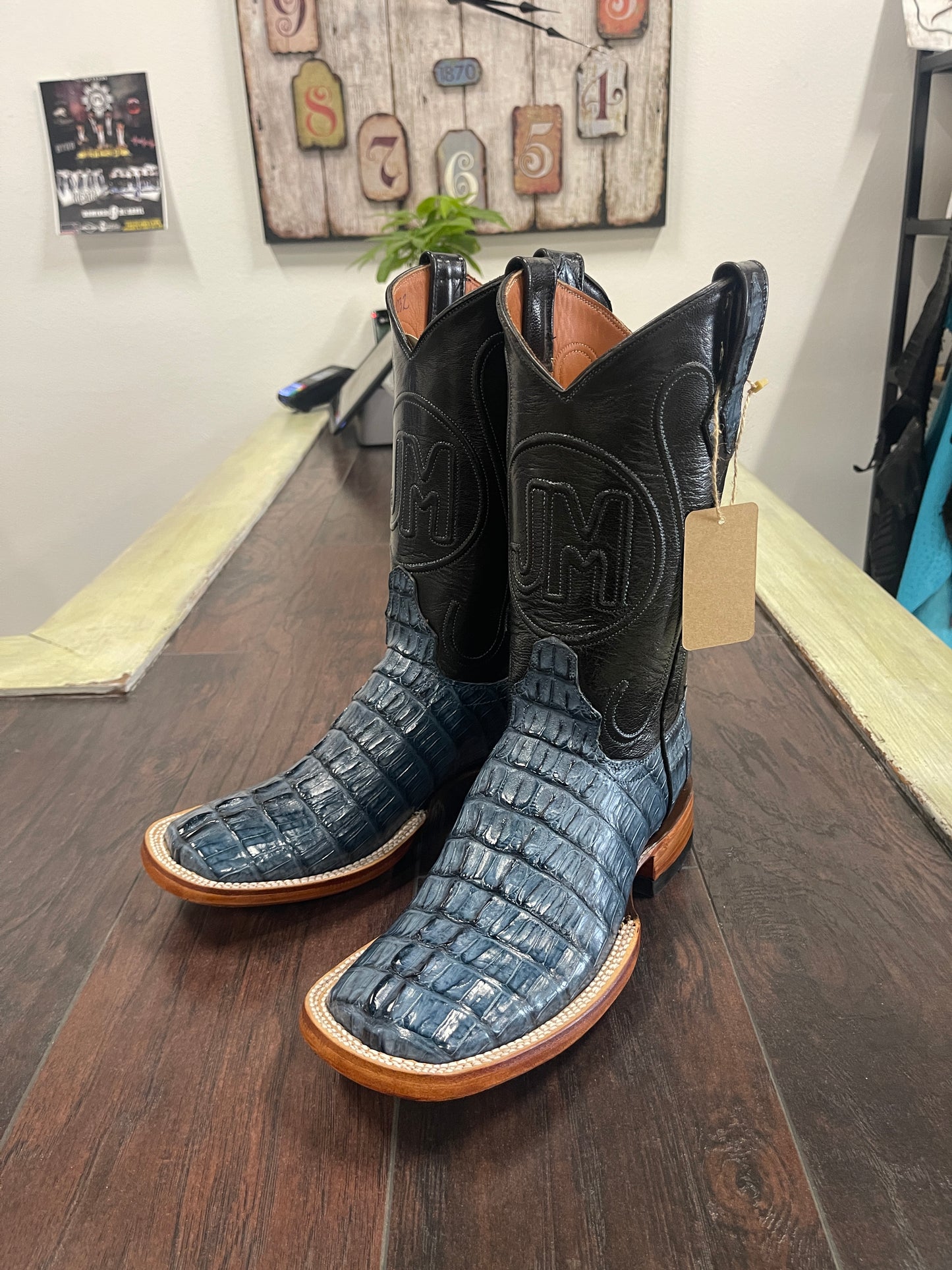 Caiman tail- blue jean