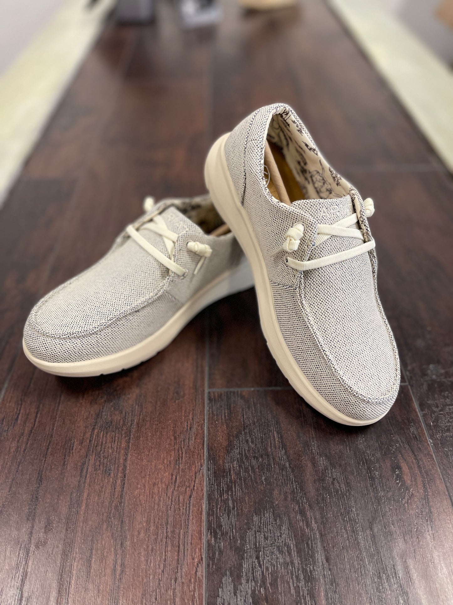 Ladies Hilo Ariat Shoes