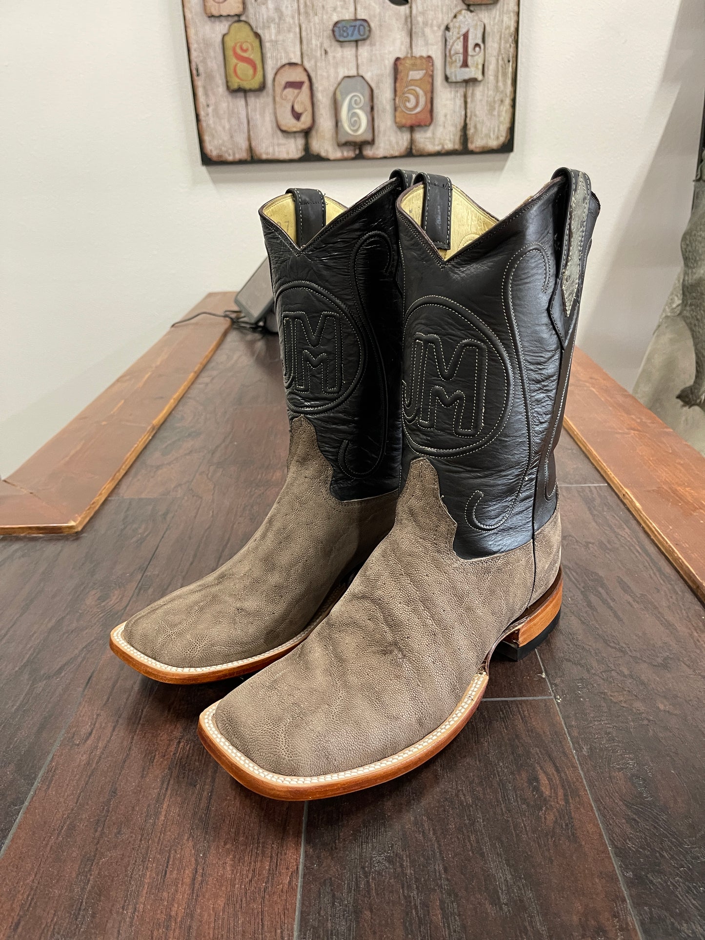 Elephant- stone gray