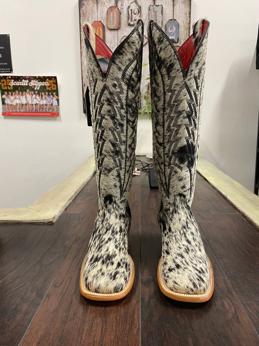 Carmina Tall Square Toe