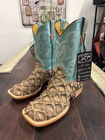 Pirarucu- Rustic Saddle Brown