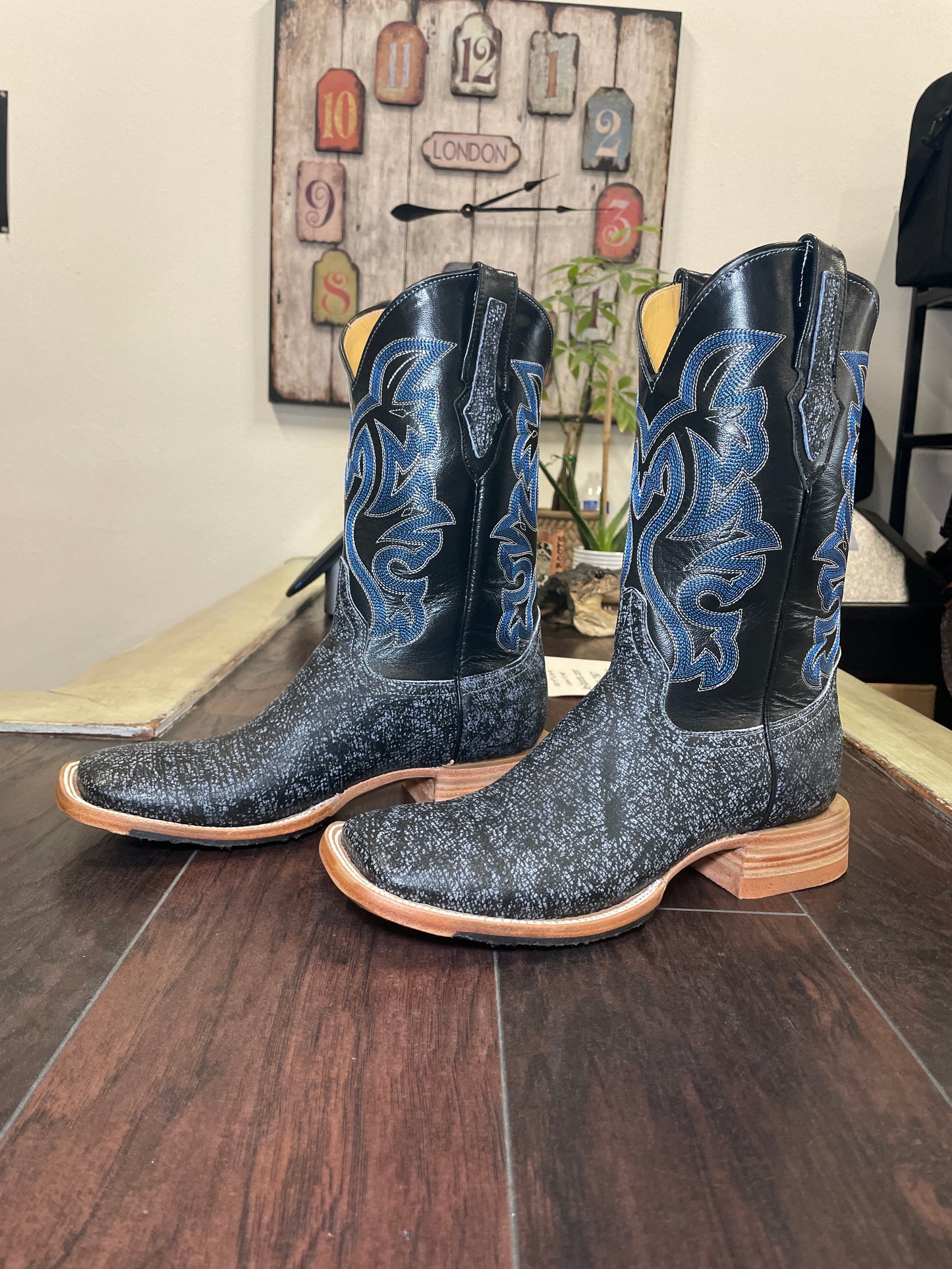 Buffalo- Blue