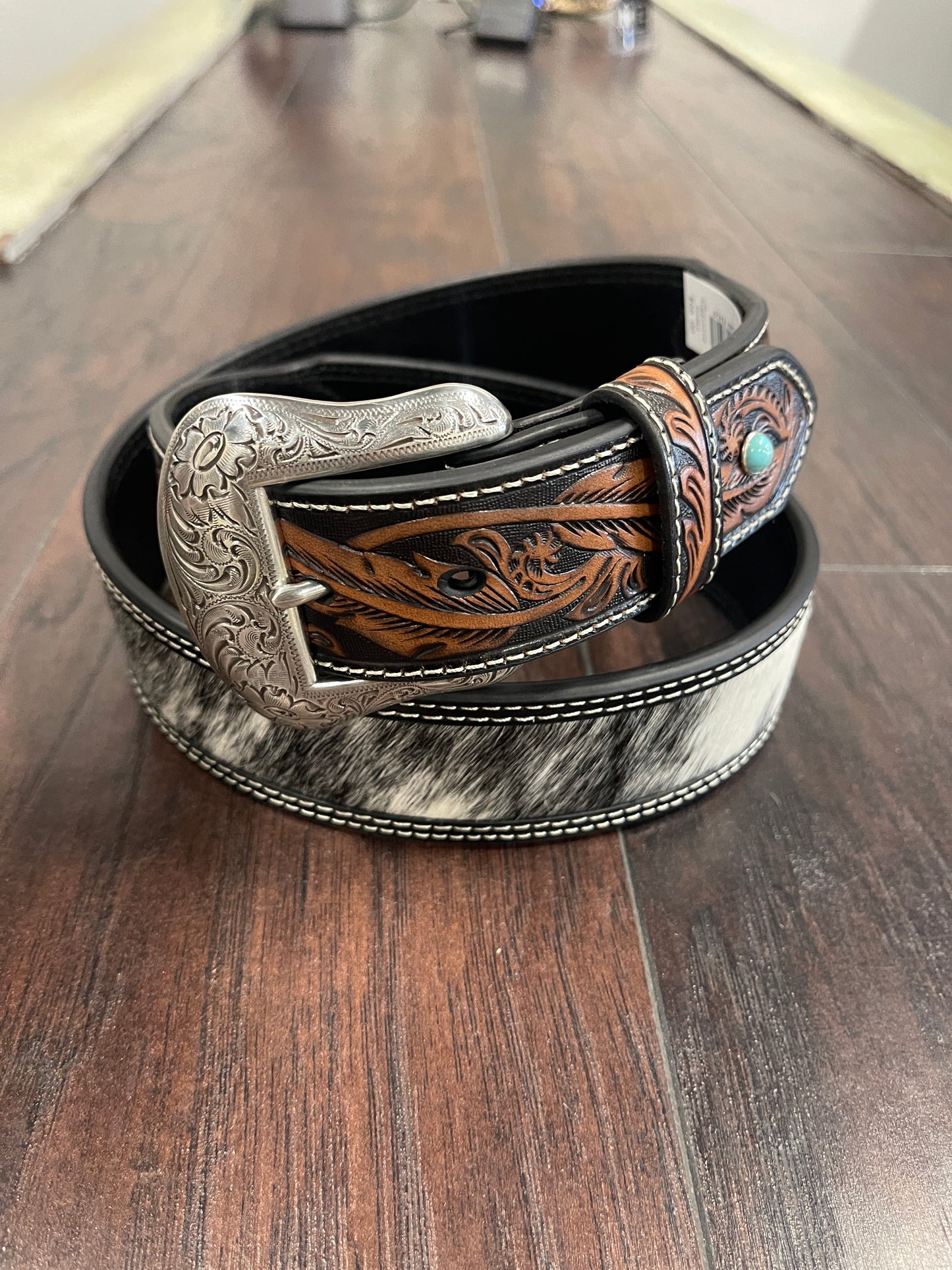 Men’s Nocona tapered cowhide belt