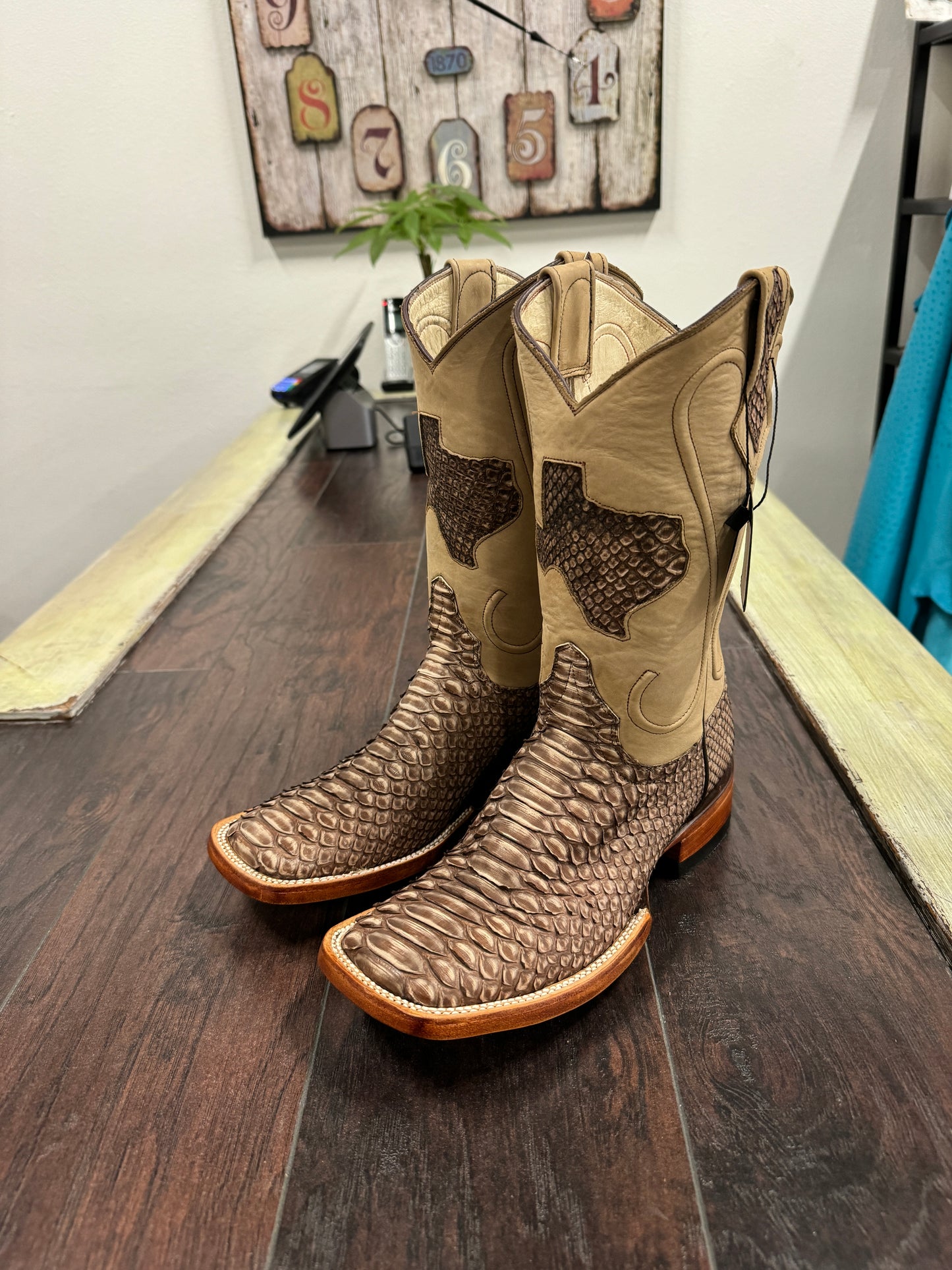 Python-Rustic Brown