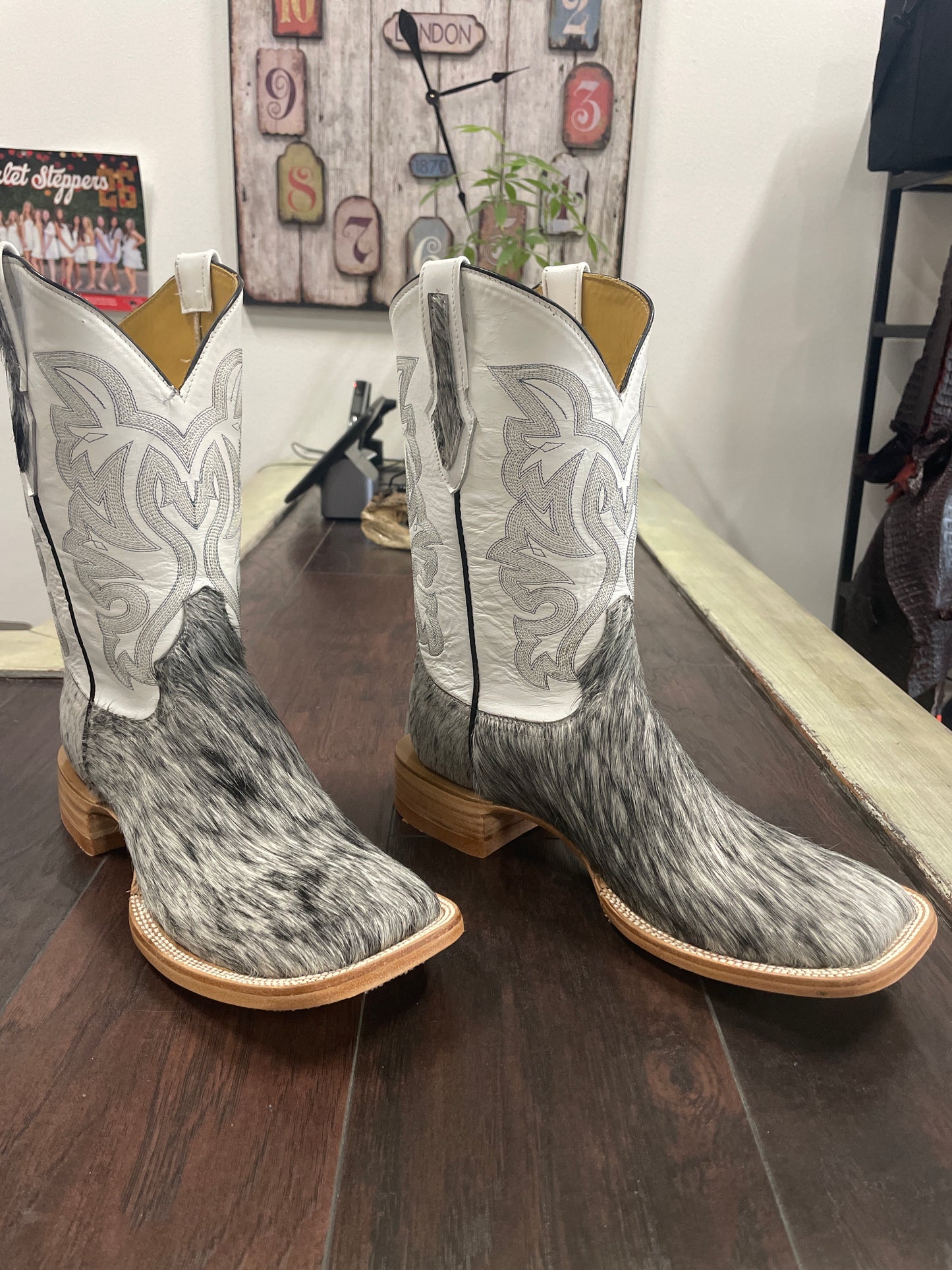 Cowhide- Gray and White