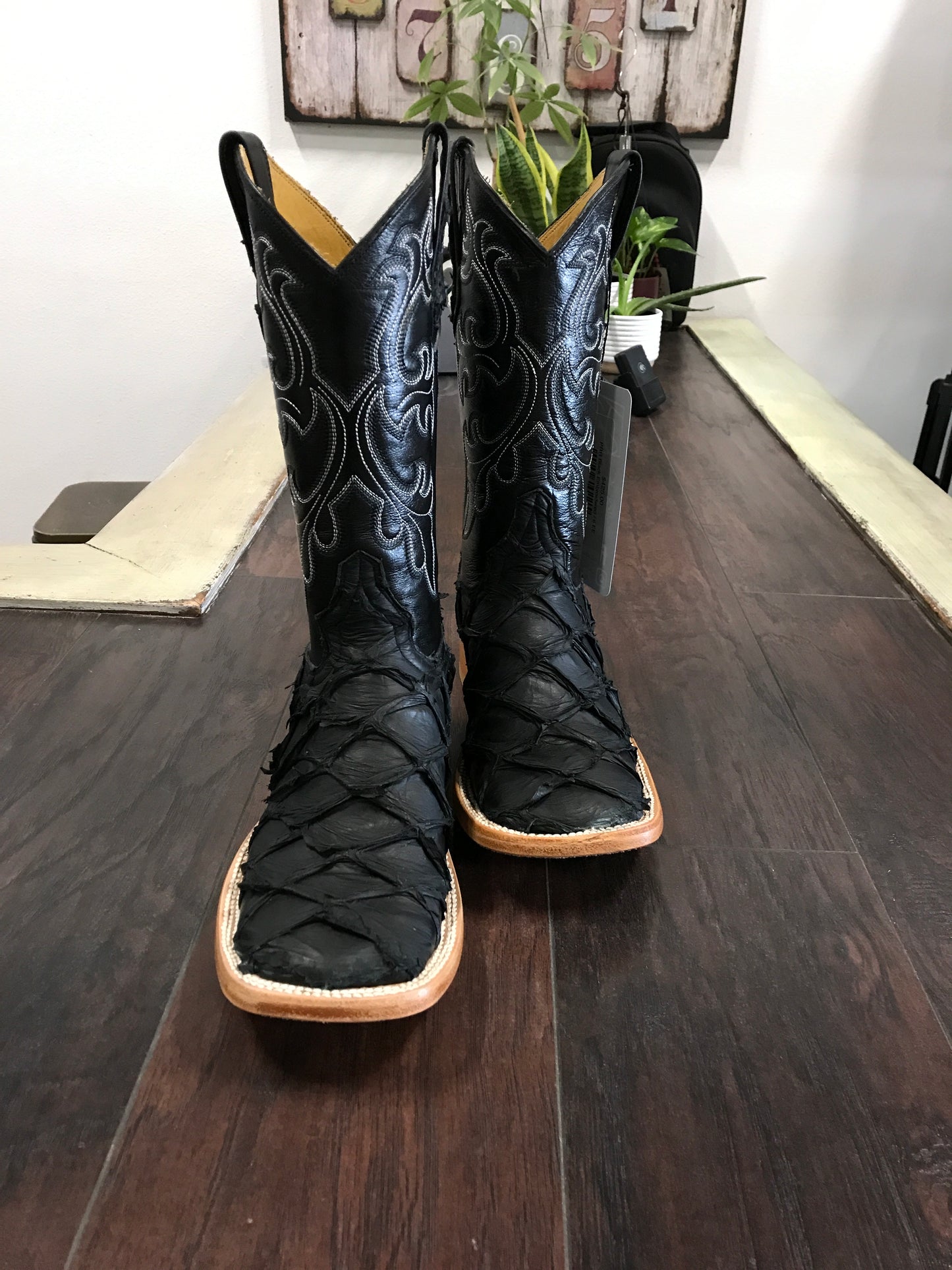 PRR Black Embroidered