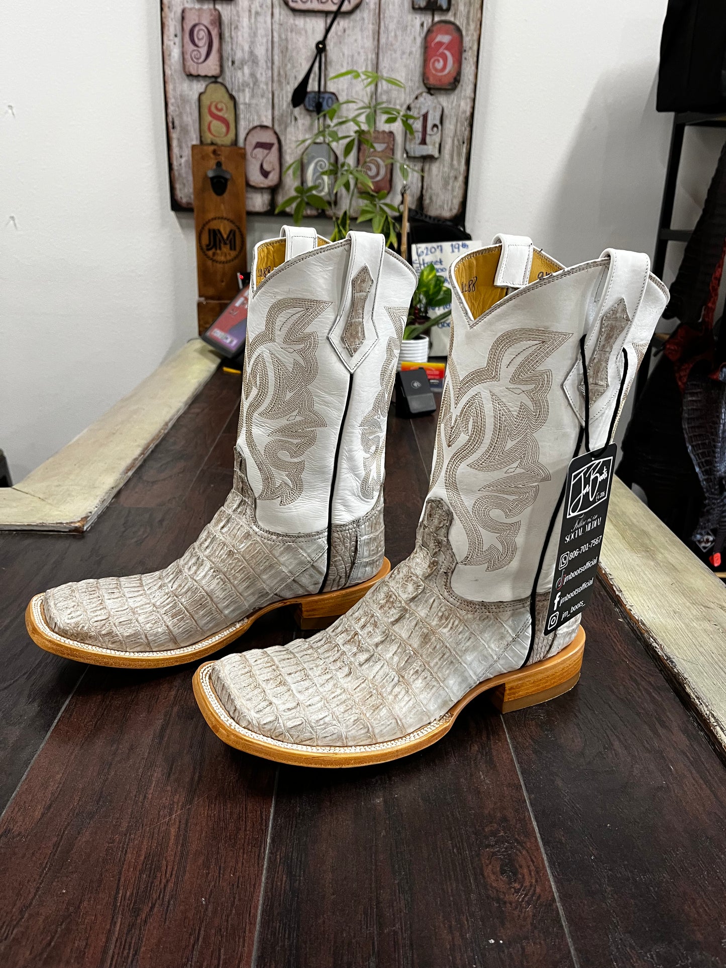 Cola de Caimán Volteada- Natural