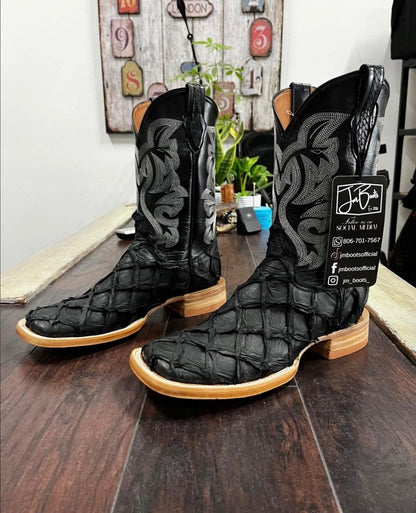 Pirarucu Matte Black