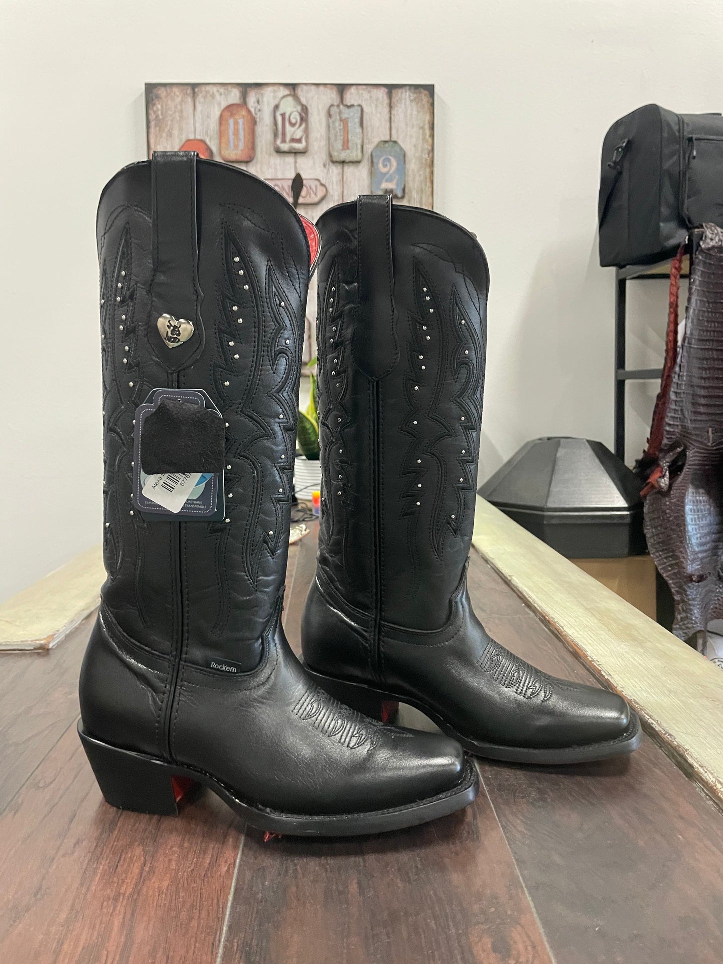 Alexa Beirut Negro Square Toe
