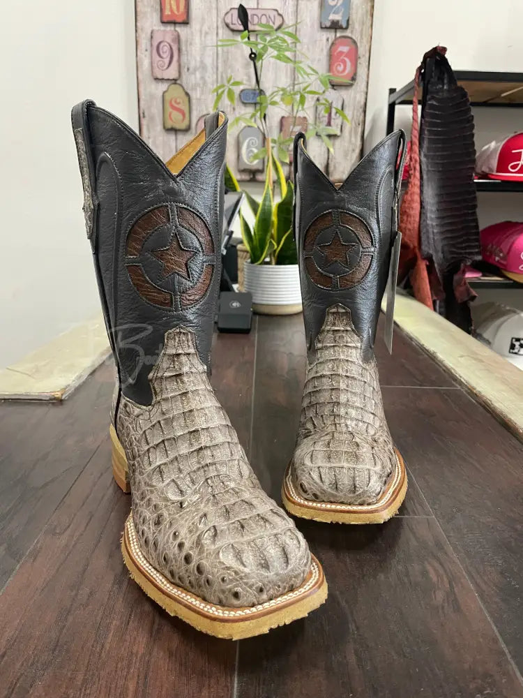 Caiman Hornback Natural Steel Toe - 9 D - Boots