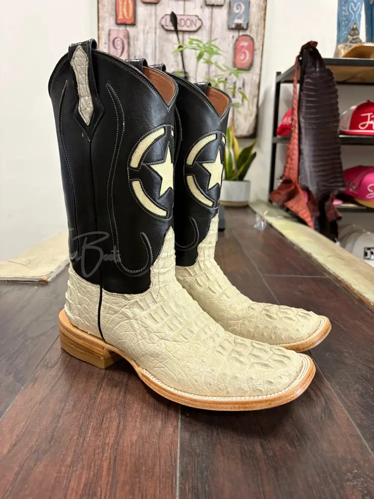 Caiman Nuca- Hueso - 8 1/2 D - Cowboy boots