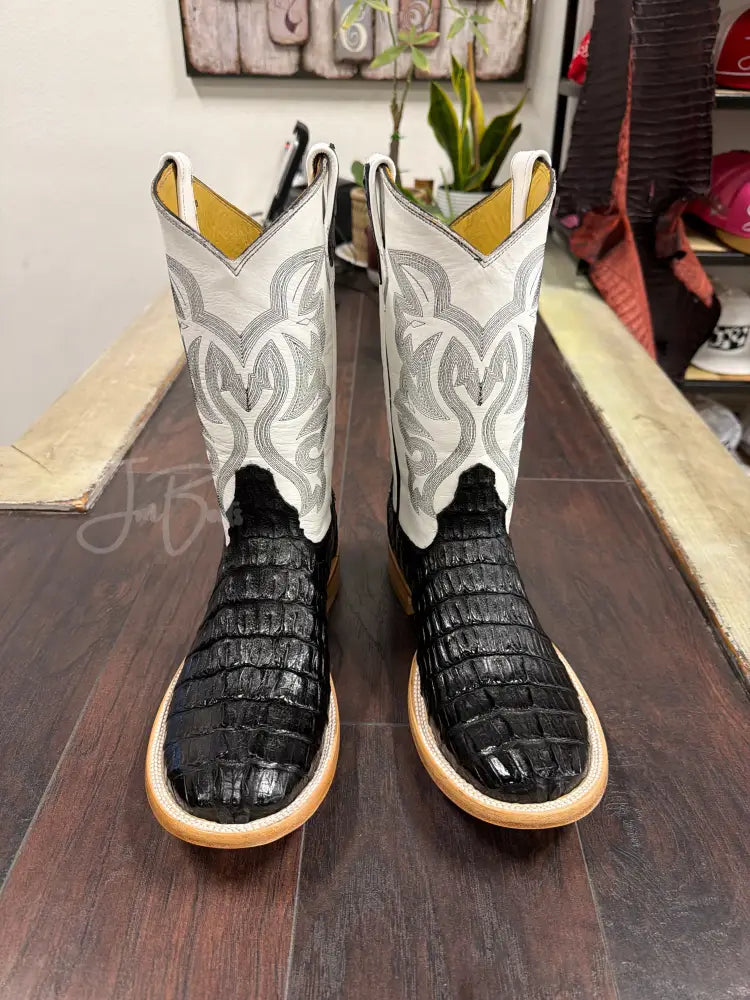 Caiman Tail- Black Round - 10 EE - Boots
