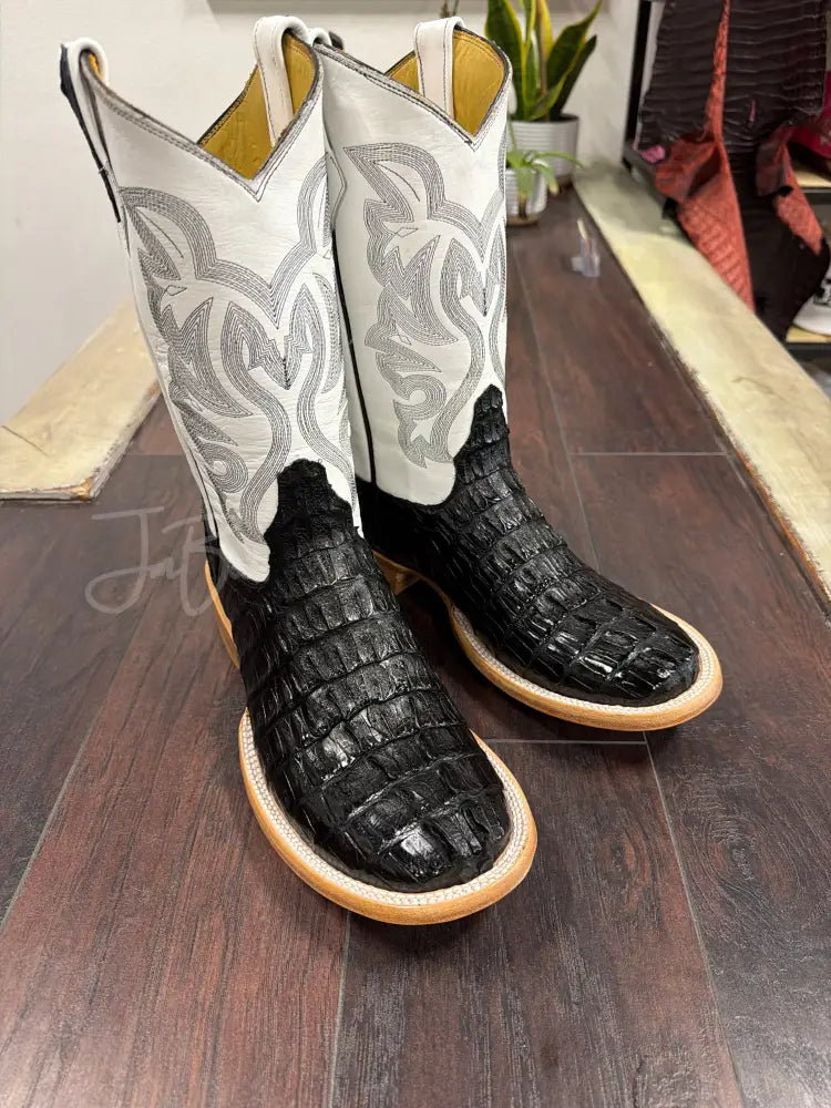 Caiman Tail- Black Round - 10 EE - Boots