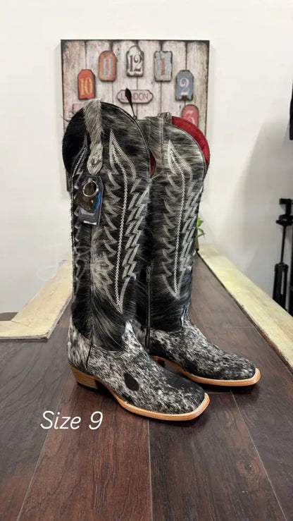 Carmina Tall Square Toe - 9 - Cowboy boots