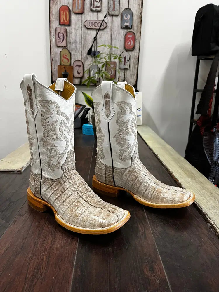 Cola de Caimán- Natural - Boots