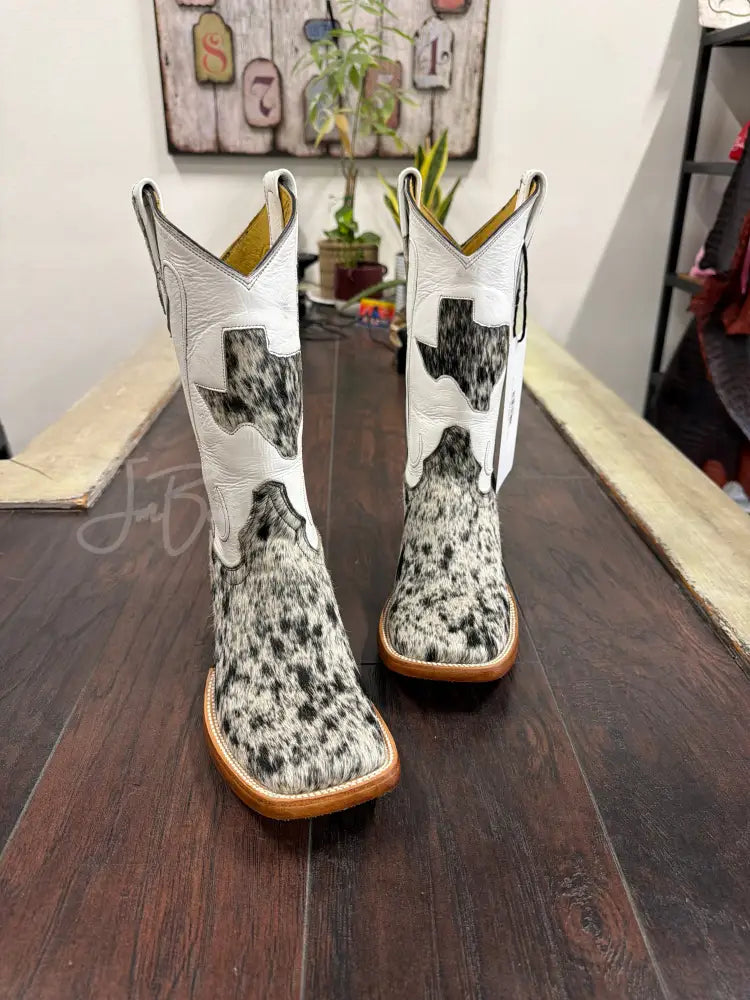 Cowhide Salt and Pepper - 5 1/2 E - Cowboy boots