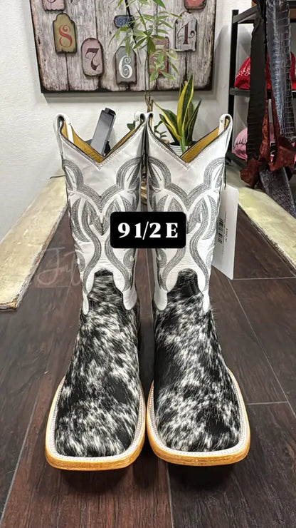 Cowhide Salt and Pepper - 9 1/2 E - Cowboy boots