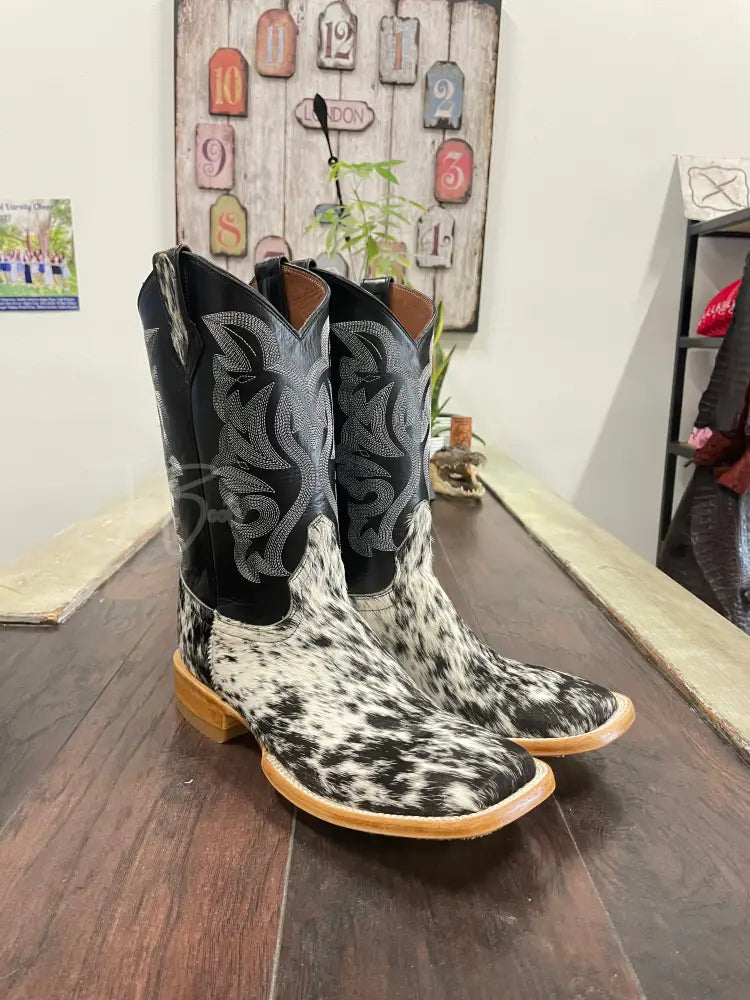 Cowhide Salt and Pepper Black and White - 9 1/2 E - Cowboy boots