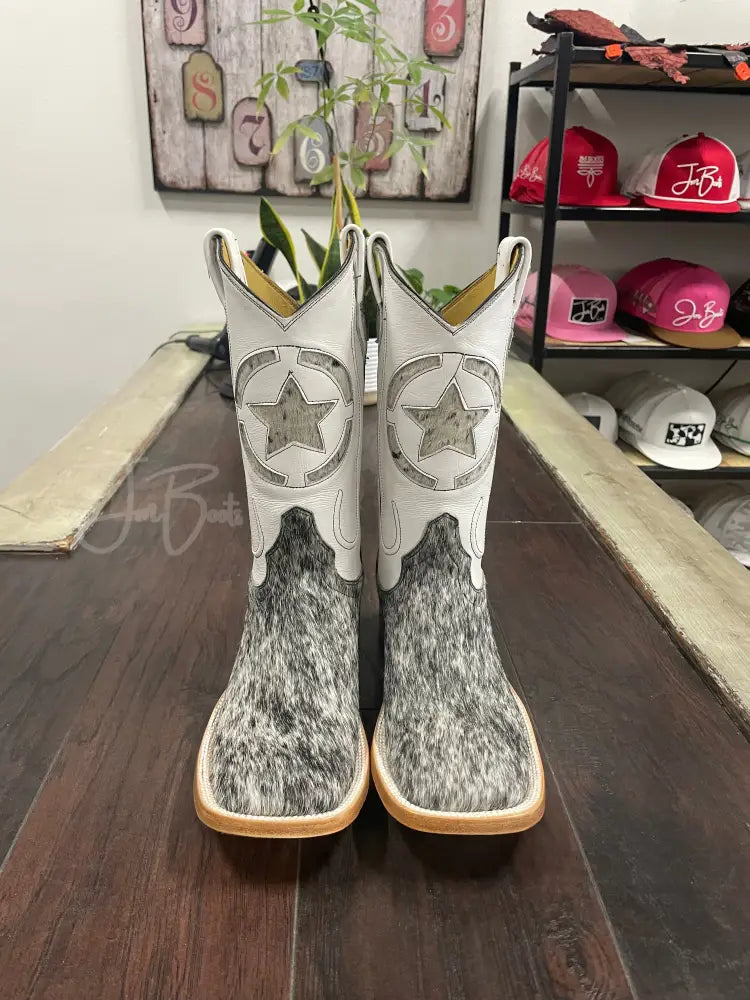 Cowhide Salt and Pepper Grey and White - 6 D - Cowboy boots