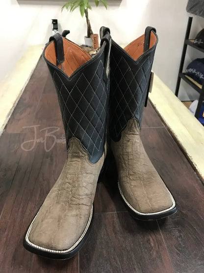 Elephant- Gray - 10.5 E - Boots