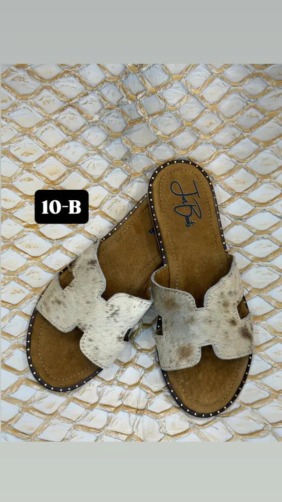 JM Cowhide sandals Sz 10 - 10-B