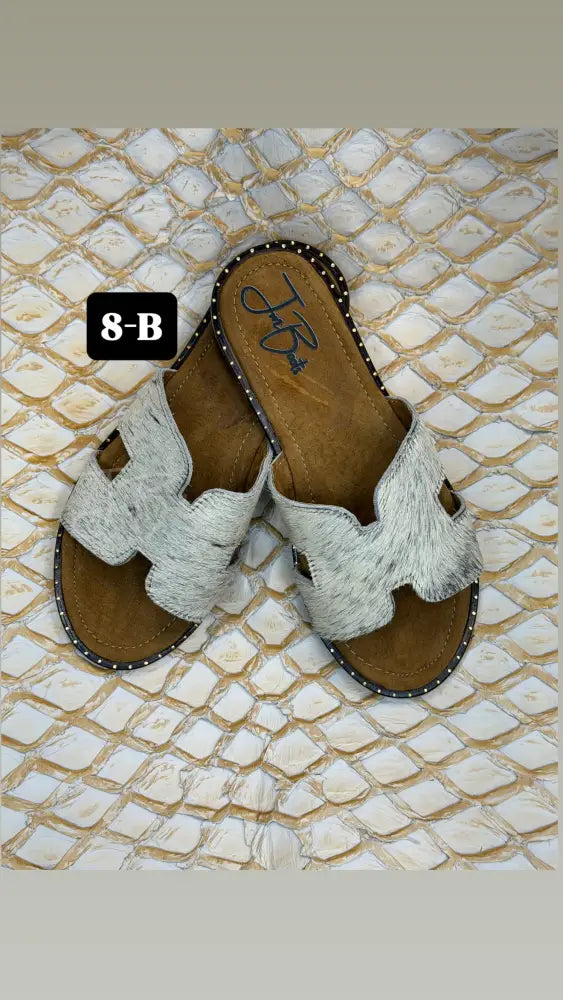 JM Cowhide sandals Sz 8 - 8-b