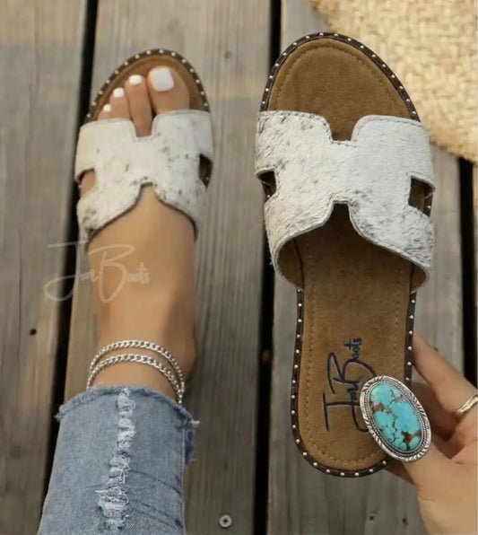 JM Cowhide sandals Sz 9