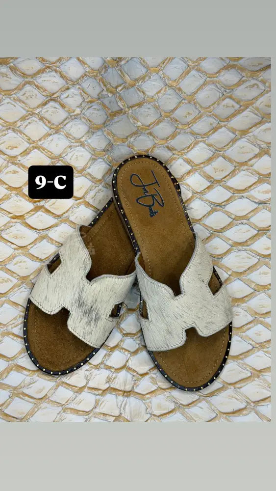 JM Cowhide sandals Sz 9 - 9-C