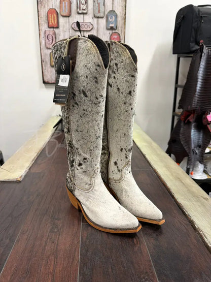 Liberty black ladies cowhide - 7.5